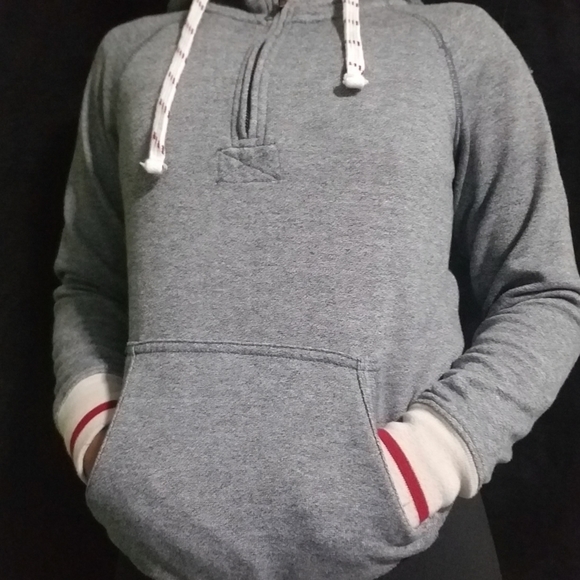 Bluenotes grey "roots" quarterzip - Picture 2 of 2